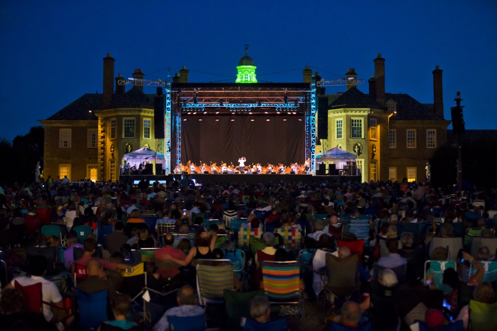 Boston Pops at Crane's Estate in Ipswich, Mass. Saturday, Aug. 6, 2016. (Photo by Winslow Townson) Conductor: Robert Bernhardt Soloist: Megan Hilty