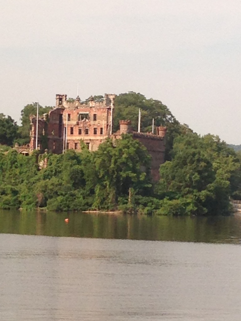 Train ride towards NYC: Bannerman's Castle